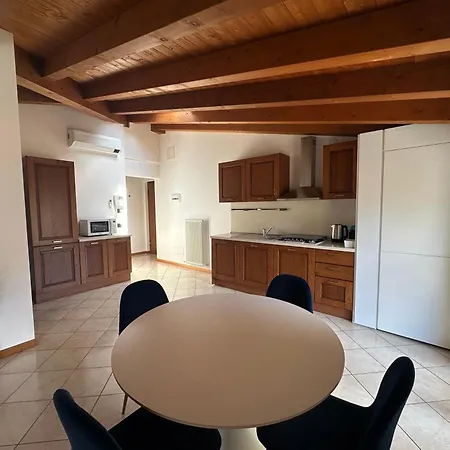 Rosa's House Daire Mandello del Lario